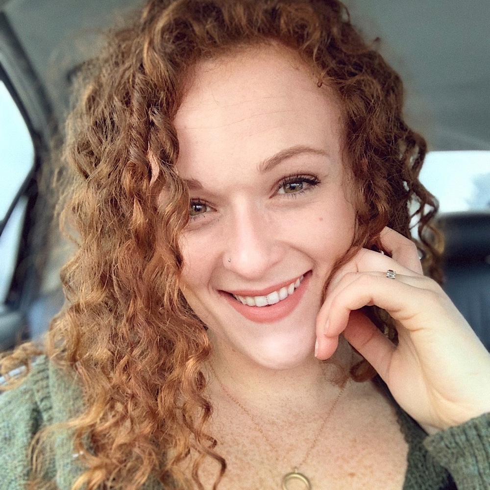 Meet your Posher, Chloe